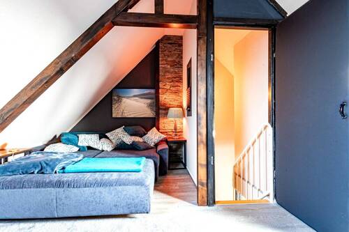 Schlafnische und Treppe - 