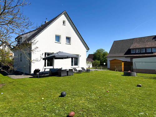 Gartenansicht - 6 Zimmer Einfamilienhaus zum Kaufen in Ahorn / Eicha