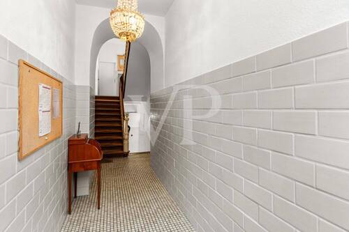 Treppenhaus - Mehrfamilienhaus, Wohnhaus zum Kaufen in Aachen