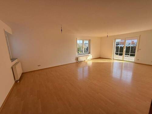 Wohnzimmer EG - 5 Zimmer Doppelhaushälfte in Sulmingen