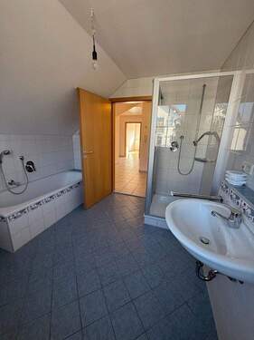 Badezimmer DG - 