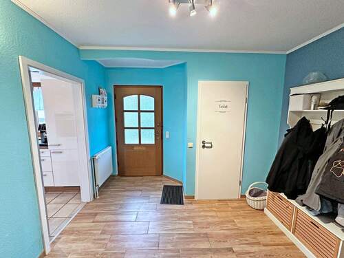 Eingang - 5 Zimmer Doppelhaushälfte zum Kaufen in Dortmund