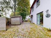 Eingang zum Wohnhaus - 