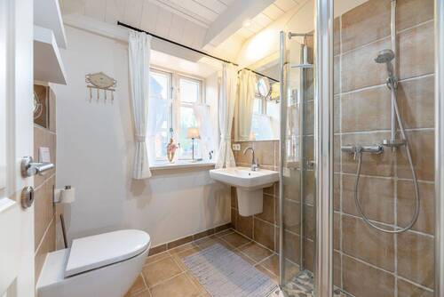Tageslicht-Duschbad im EG - 