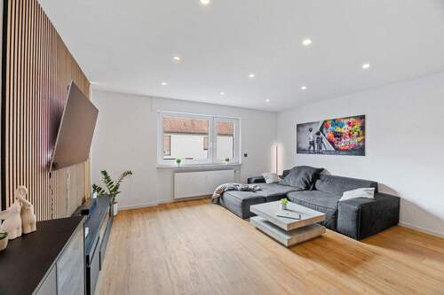 Wohnzimmer - 4 Zimmer Etagenwohnung zum Kaufen in Hemsbach