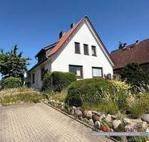 Lübeck Siedlung Dornbreite: EFH mit 100 m² Wohn-Nutzfläche und 5 Zimmern Vollkeller auf 570 m² Eigenland