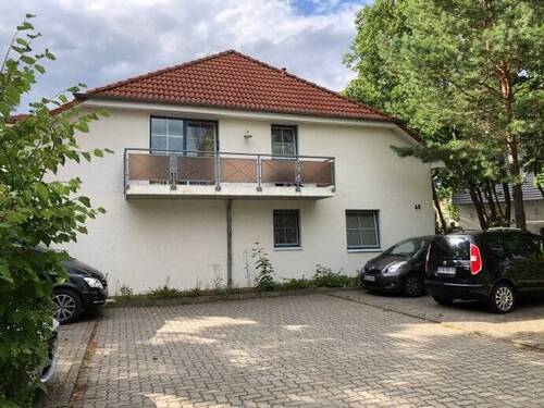 KFZ-Stellplätze - 2 Zimmer Etagenwohnung zum Kaufen in Strausberg