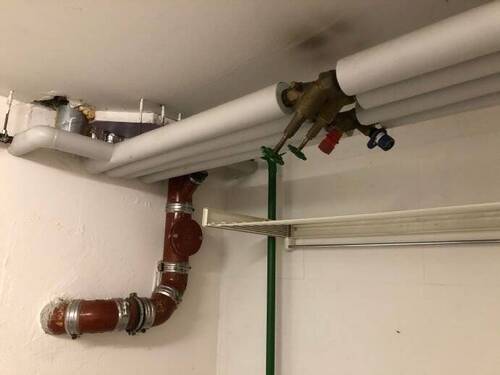 Heizungskeller-Isolierung Rohrleitungen - 