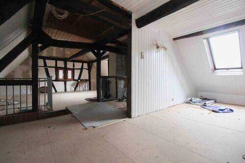 Dachgeschoss - 7 Zimmer Reihenendhaus in Eppstein