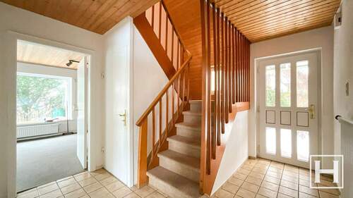 Eingangsbereich - 4 Zimmer Einfamilienhaus zum Kaufen in Kaltenkirchen