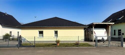 Ansicht Straßenseite - 3 Zimmer Bungalow zum Kaufen in Nordhausen