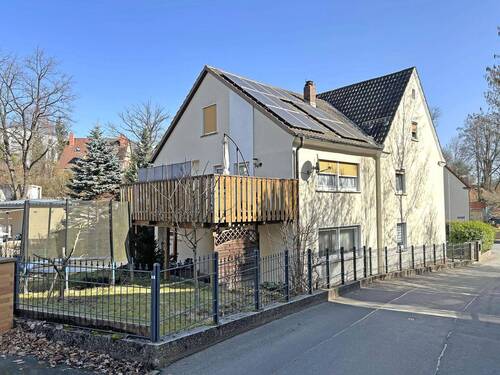 Außenansicht - 9 Zimmer Mehrfamilienhaus, Wohnhaus zum Kaufen in Kulmbach