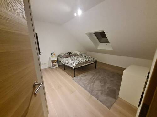 Schlafzimmer - Bild 1.jpg - 