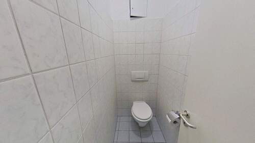 2.WC - 