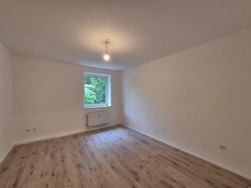 Wohnzimmer - Helle 2-Zimmer Wohnung in Gelsenkirchen