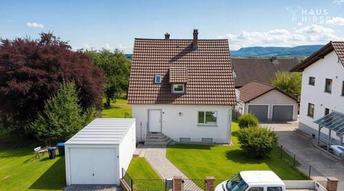Haus Ansicht Straße - 5 Zimmer Einfamilienhaus in Zell unter Aichelberg