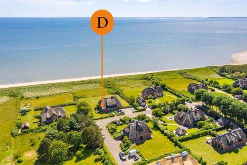 Luftbild / perfekte Lage zwischen Nordsee und 27-Loch-Golfplatz - 3 Zimmer Terrassenwohnung in Nieblum