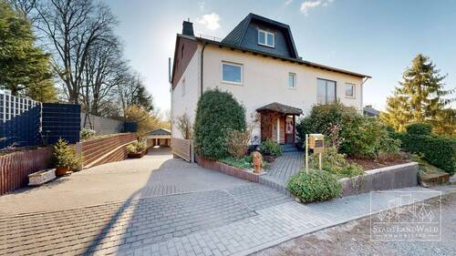 Straßenansicht - 