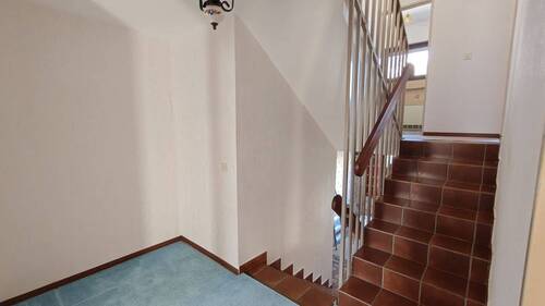 Flur / Treppenaufgang - 