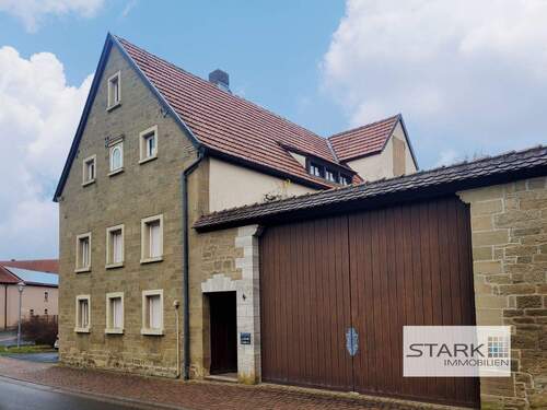 Außenansicht.jpg - Bauernhaus, Landhaus mit 240,00 m&sup2; in Gaukönigshofen zum Kaufen