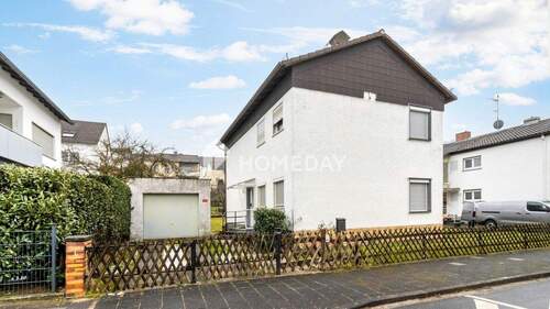Außenansicht 1 - Familienhaus mit Gartenidylle, Terrasse und Balkon in beliebter Wohnlage