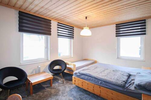 Gäste-Zimmer 6 - Mehrfamilienhaus, Wohnhaus mit 600,20 m&sup2; in Osterode am Harz zum Kaufen