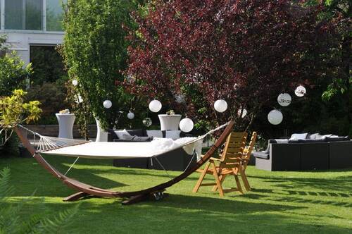 Chillen im Garten - 8 Zimmer Einfamilienhaus zur Miete in Hamburg