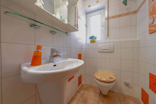 EG Gäste-WC - Mehrfamilienhaus, Wohnhaus mit 284,00 m² in Nordkirchen zum Kaufen
