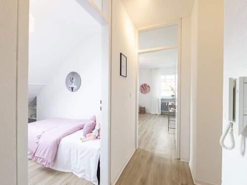 Bild 1 - Frei! Schöne, helle 3-Zimmer-Dachgeschosswohnung in Fellbach-Schmiden