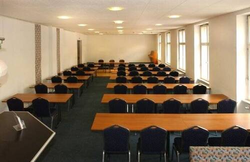 Kleinkunstbühne Bsp. Seminarbestuhlung - Einfamilienhaus in Brandenburg an der Havel - unmittelbare Citylage