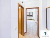 Flur - 2 Zimmer Etagenwohnung zum Kaufen in Stromberg