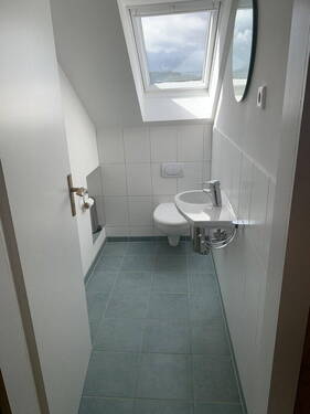 Dachgeschoss, Gäste-WC - 