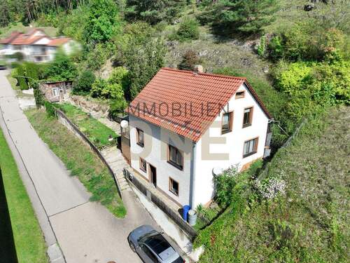 Bild 1 - Charmantes Häuschen mit viel Raum für Ideen - reduzierter Kaufpreis!