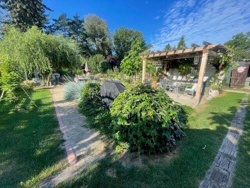 Garten mit Freisitz.jpg - 