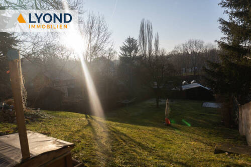 Garten - Lukrative 4-Zimmer-Wohnung mit sicherer Mieteinnahme von 1.700 € monatlich