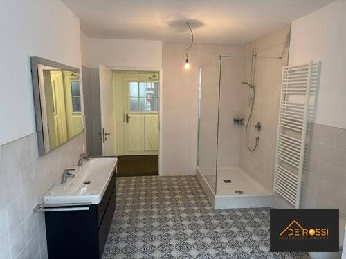 Wanne_und_Dusche - 4 Zimmer Etagenwohnung in Nürnberg