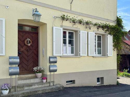 Eingang - Mehrfamilienhaus, Wohnhaus mit 239,00 m&sup2; in Wintersweiler zum Kaufen