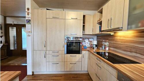 Essplatz / Essplatz EG - 