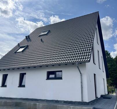 Rückansicht - Einfamilienhaus mit 220,00 m² in Willich zur Miete