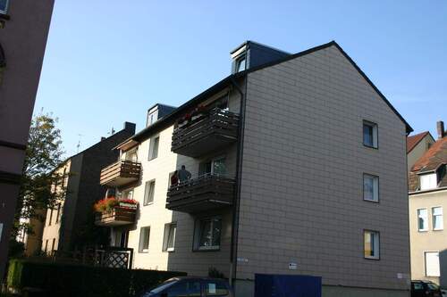 Hausansicht - ruhige gemütliche 3-Zimmer-Wohnung inkl. Balkon