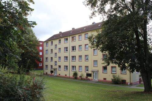 Außenansicht Gebäude.jpg - Schöne 2 Zimmerwohnung mit Balkon!