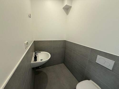 Toilette - 1 Zimmer Büro in Kitzingen