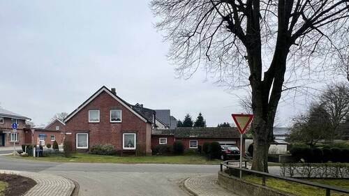 Westseite - 3 Zimmer Einfamilienhaus zum Kaufen in Eggstedt