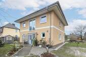 Außenansicht - 5 Zimmer Einfamilienhaus zum Kaufen in Fredersdorf-Vogelsdorf