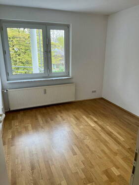 Kind / Büro - Etagenwohnung mit 86,00 m&sup2; in Köln zur Miete