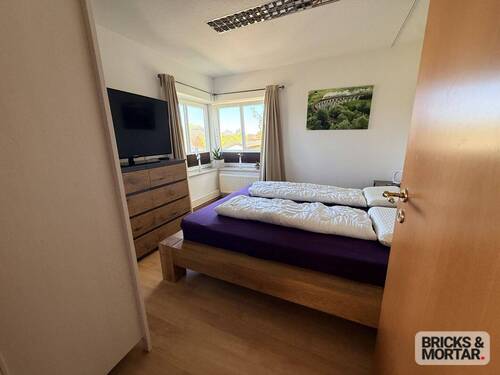 Blick ins Schlafzimmer - 