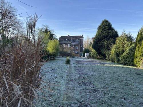 Gartenansicht - Mehrfamilienhaus, Wohnhaus mit 271,00 m&sup2; in Dortmund / Kirchhörde zum Kaufen