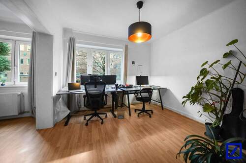 Wohnzimmer - 3 Zimmer Etagenwohnung zum Kaufen in Bremen