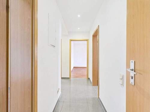 Flur - 3 Zimmer Etagenwohnung zum Kaufen in Schwerte