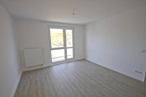 Wohnzimmer - Etagenwohnung mit 49,40 m&sup2; in Halle (Saale) zur Miete